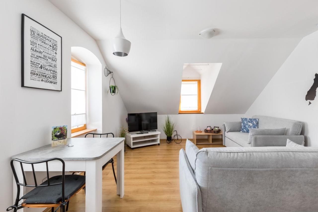 Waterview Apartments Mimice Bagian luar foto