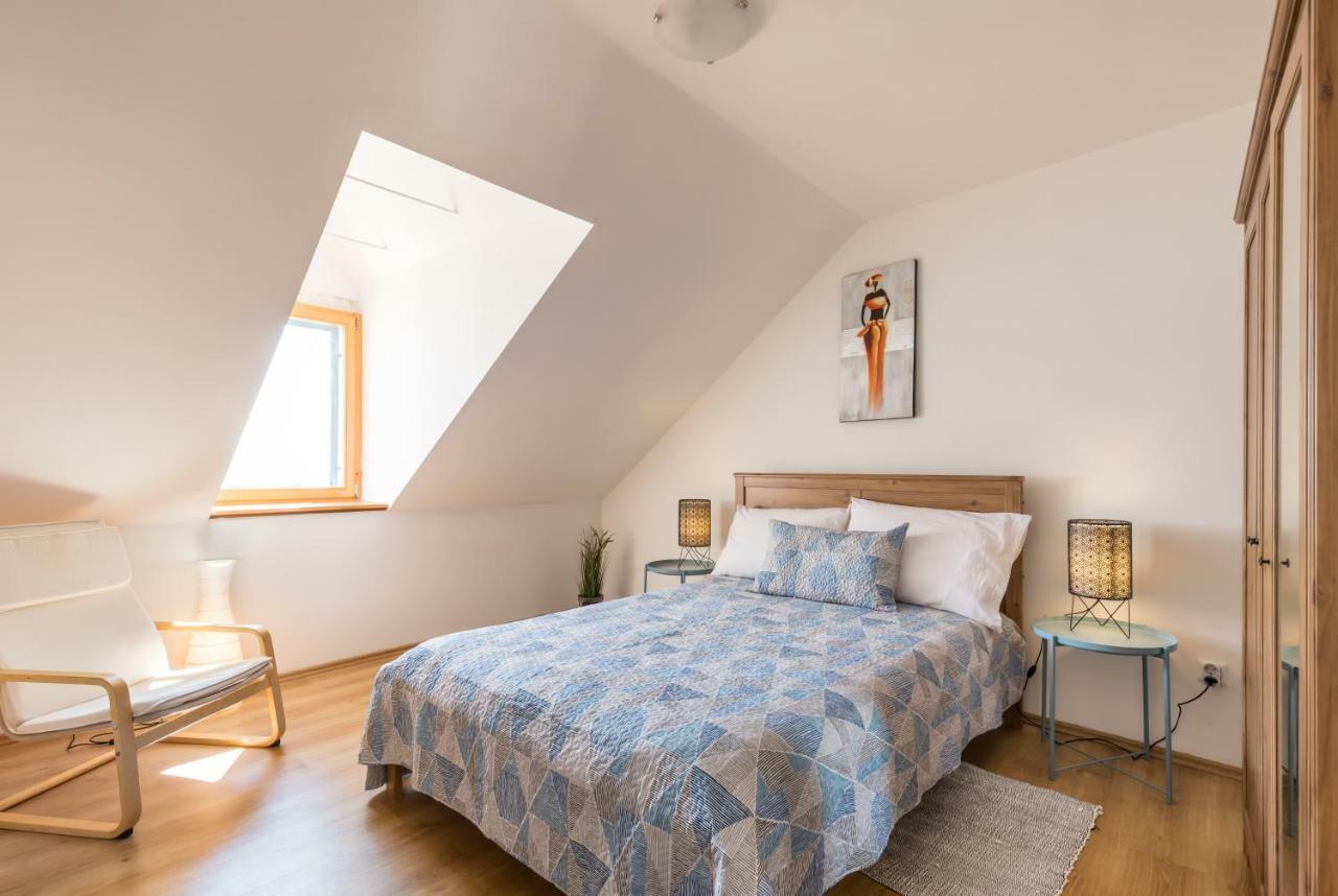 Waterview Apartments Mimice Bagian luar foto