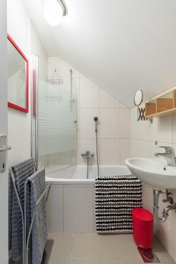 Waterview Apartments Mimice Bagian luar foto